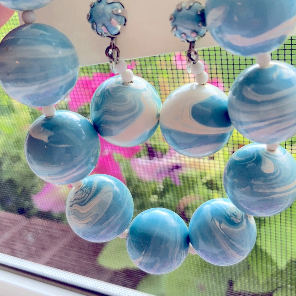 Stylish bead Blue Wave necklace and clip-on earring set! Summer fun pizazz.